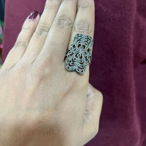 Elegant Silver Filigree Ring